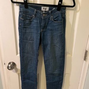 Lightly worn Paige skinny jeans size 24!
